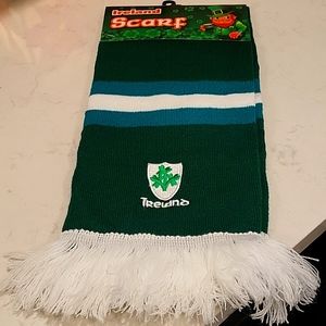 Nwt cute scarf from 🇮🇪